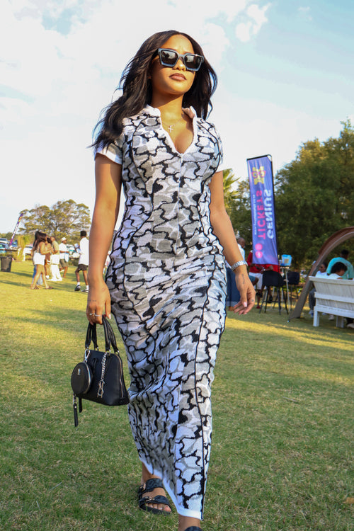 'The Muse' Black Maxi Dress